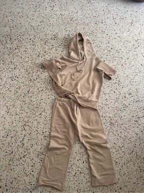 Nili Lotan Tan Sweatshirt and Pants set